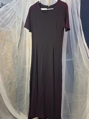 #222 Noon Moon Women's Short Sleeve Maxi Dress in Plum